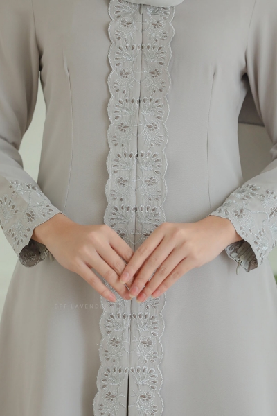 Kebaya Fatimah Budak Light Grey