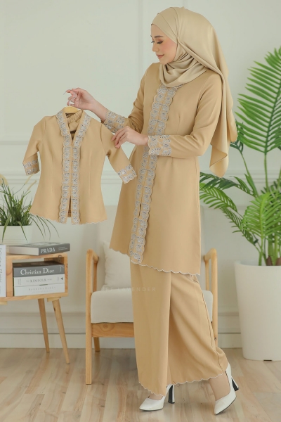 Kebaya Fatimah Budak Nude