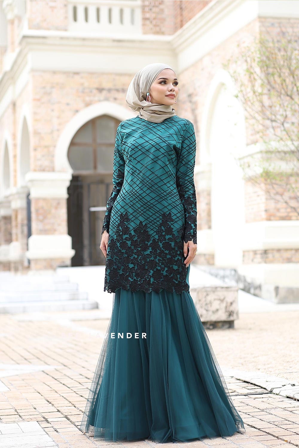  BAJU  KURUNG  HAWWA EMERALD  GREEN 