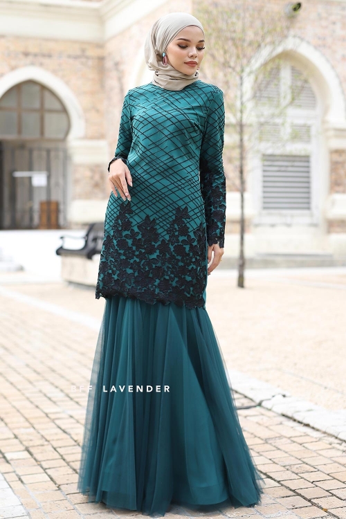  BAJU  KURUNG HAWWA EMERALD GREEN