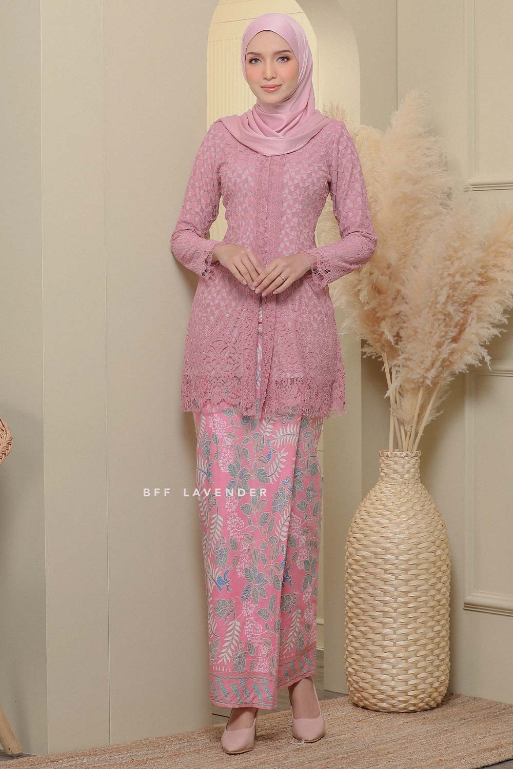 Kebaya Lace Batik Dusty Pink